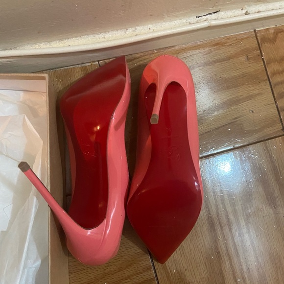 SOLD!!!🔥🔥🔥 Authentic Christian Louboutin So Kate Patent Pumps 🔥🔥🔥 - Picture 5 of 6